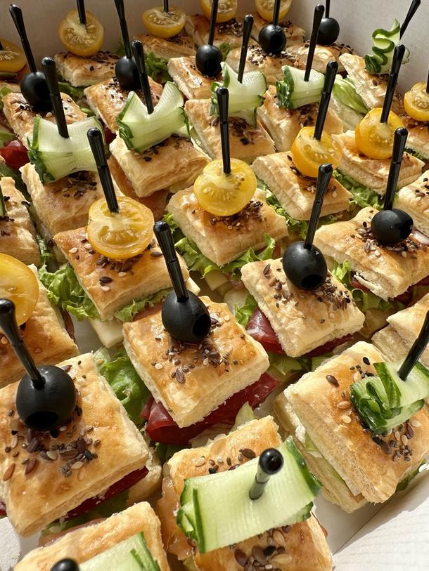 Клаб канапе