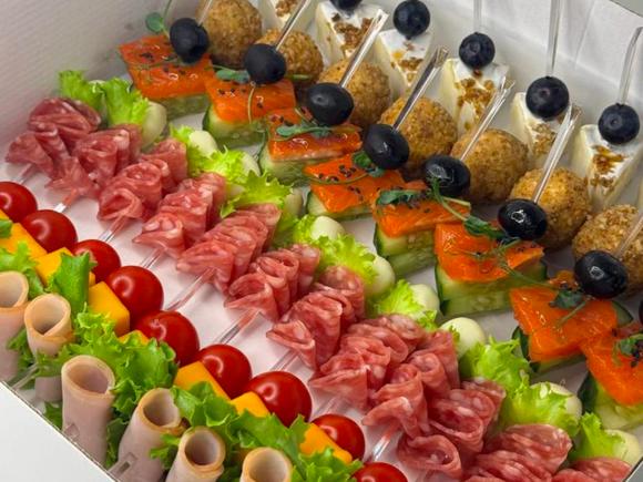 Welcome - фуршет на 15-20 персон в Туле